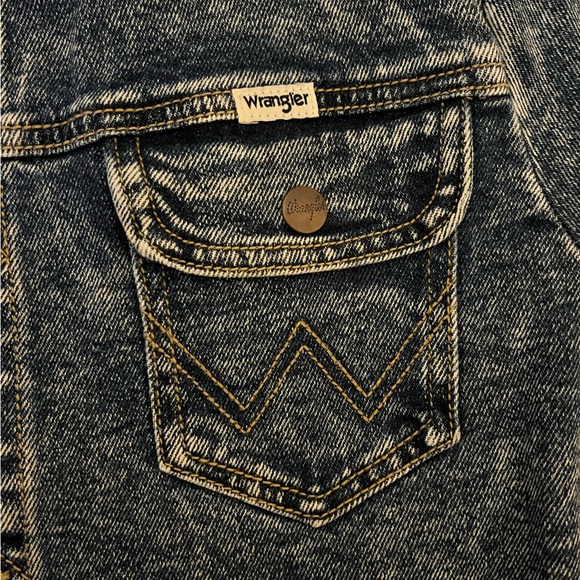 Wrangler Jean Jacket - Picture 7 of 8